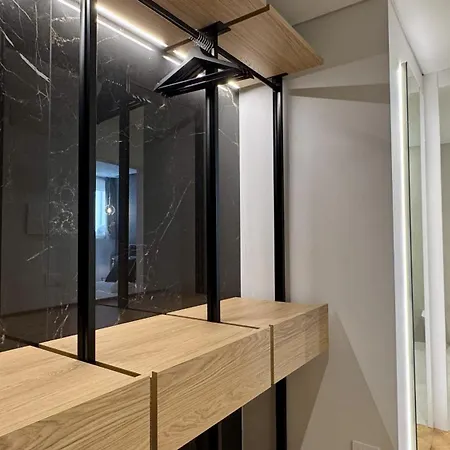 Rialto Prestige Canal View דירה